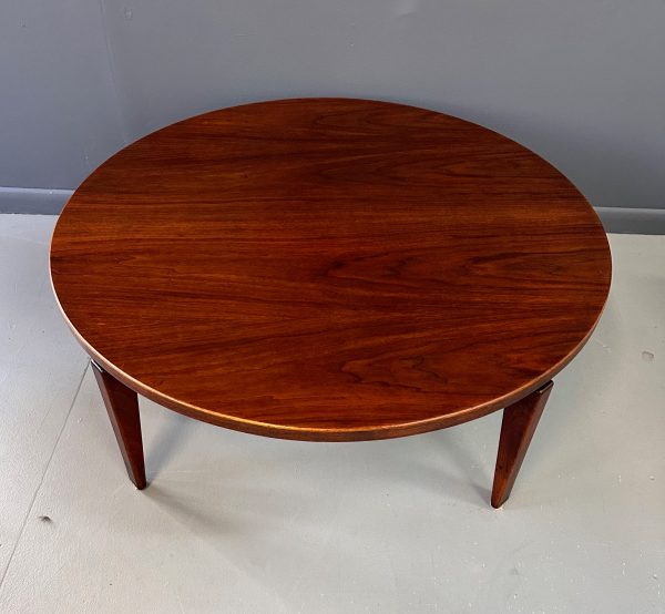 Jens Risom Walnut Revolving Coffee Table on Splayed Walnut Legs Mid Century Discount