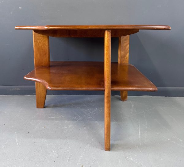 Mid-Century Modern Corner Table by Russel Wright for Conant Ball Discount